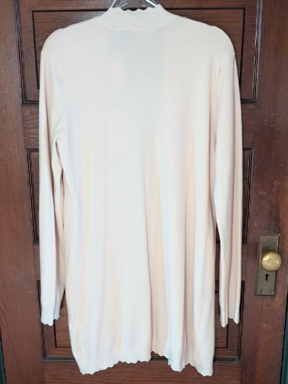 Scalloped Edge Open-Front Blush Cardigan - Picture 7 of 13